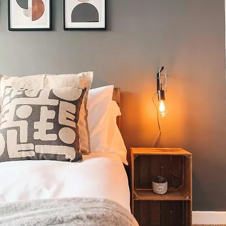 Grosvenor House By Solace Stays Newport  Esterno foto